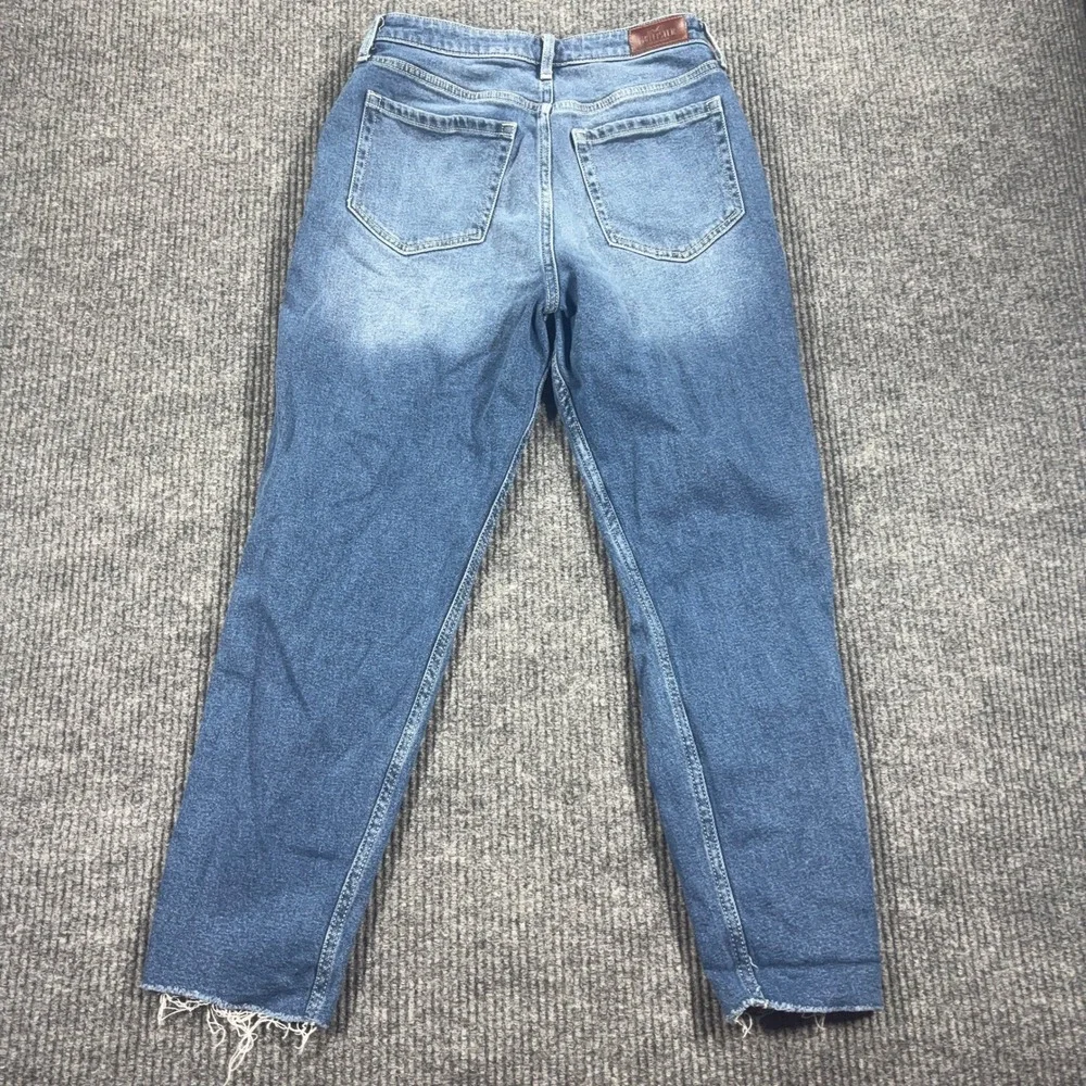 Hollister Ultra High Rise Mom Jeans Women 7S Blue Distressed Raw Hem Vintage